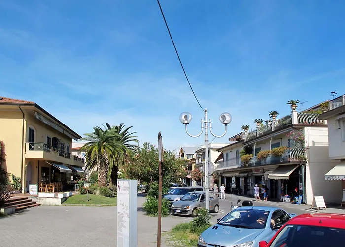 Celeste By Interhome Cinquale